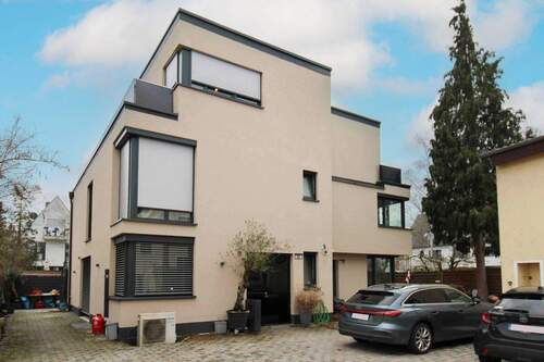 Haus seitl. - Architektur trifft Effizienz - Ihr stilvolles Refugium auf zwei Ebenen