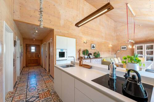 Wohn-Essbereich mit offener Küche - 