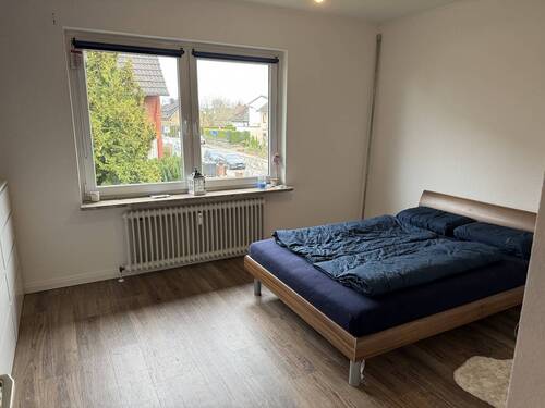 Schlafzimmer (1).JPG - 
