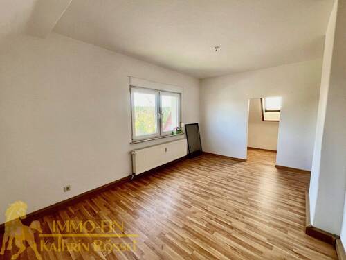 DG: Wohnzimmer - 