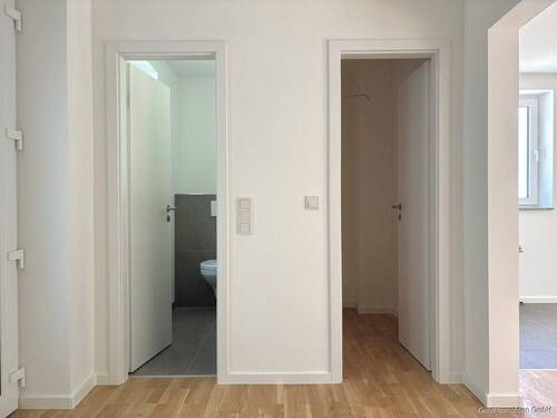 Bad und Abstellraum EG - 