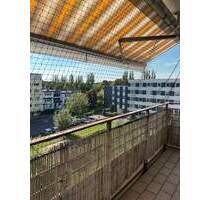 Single - Wohnung für jedes Alter !! Gepflegte 2 Zi. Wohnung mit Balkon, Lift. Nähe Elbsee - Hilden
