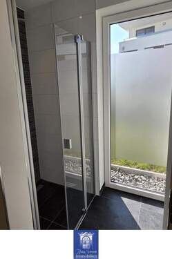 Masterbad - 4 Zimmer Etagenwohnung zur Miete in Döbeln