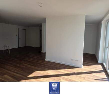 Wohnen - 4 Zimmer Etagenwohnung in Döbeln