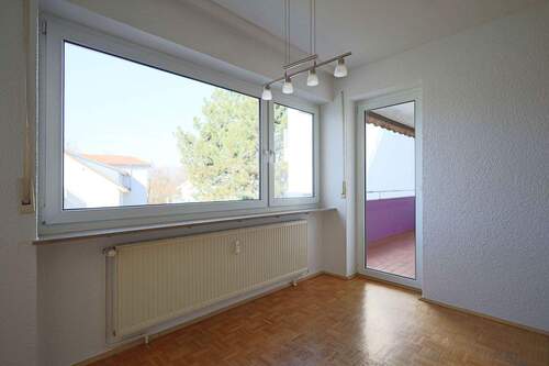 Balkonzugang - 4 Zimmer Etagenwohnung in Ravensburg