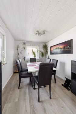 Esszimmer - 5 Zimmer Mehrfamilienhaus, Wohnhaus in Bietigheim-Bissingen