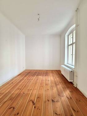 Zimmer 1 - 3 Zimmer Etagenwohnung zum Kaufen in Berlin