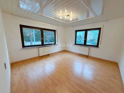 Schlafzimmer - Gepflegte 3-Zimmer-Wohnung in ruhigen Mehrfamilienhaus in gefragter Lage von Stuttgart-Nord.