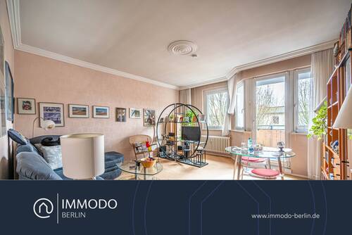 Wohnzimmer - ?? Gelegenheit: Fußläufig zum Viktoria-Luise-Platz - Helle 3 Zi Whg mit Süd-Balkon, Garage & Aufzug