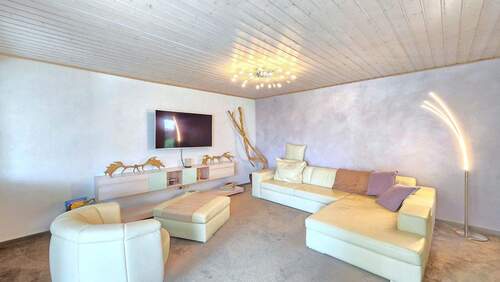 Bild 1 - 9 Zimmer Mehrfamilienhaus, Wohnhaus zum Kaufen in Ühlingen-Birkendorf