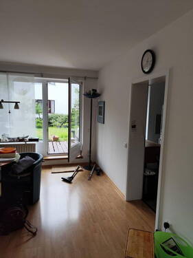 Blick vom Wohnzimmer nach drau - 