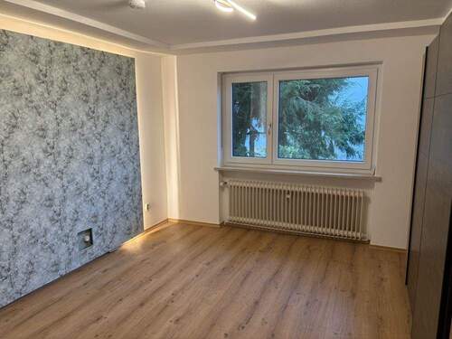 Schlafzimmer - Einfamilienhaus mit 180,00 m² in Vilshofen zum Kaufen