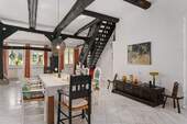 Treppe zum Obergeschoss - 