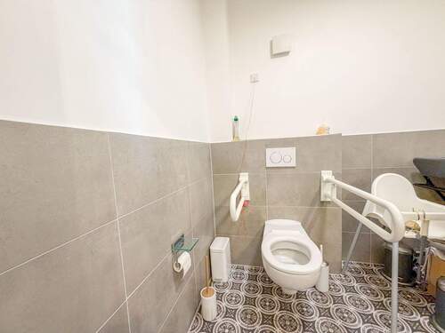 Gewerbefläche BehindertenWC - 