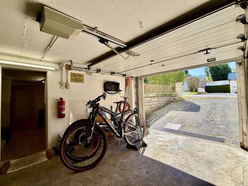 Garage - 