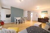 Wohnbereich - 5 Zimmer Etagenwohnung zum Kaufen in Frankfurt