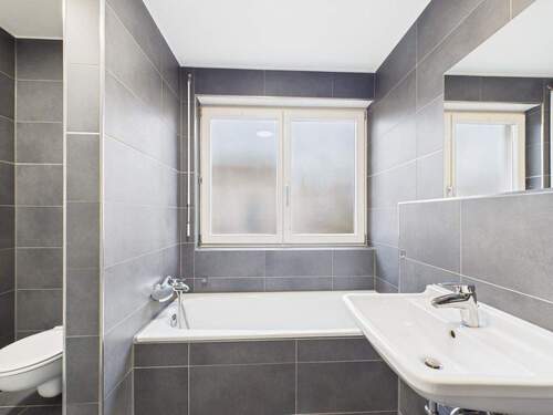 Modernes Tageslichtbad - 