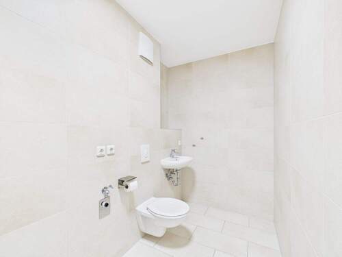 Gäste-WC mit WM-Anschluss - 