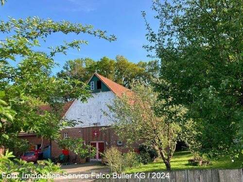 Ansicht - Resthof mit Gartenland u. Waldfläche