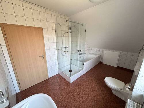 Badezimmer DG - 