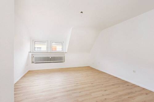 Wohnbereich - 1 Zimmer Etagenwohnung in Köln