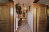 Flur - 4 Zimmer Einfamilienhaus in Baustert