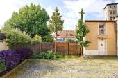 Hinterhaus mit Garten - 