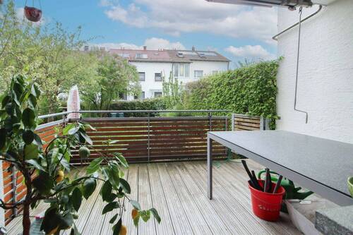 Loggia EG - Reihenmittelhaus mit 208,80 m&sup2; in Stuttgart zum Kaufen