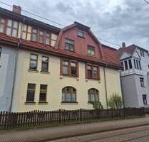 BESICHTIGUNGSTERMIN BITTE TELEFONISCH VEREINBAREN - 3 Raumwohnung in der Reuterstraße im Dachgeschoss sucht neuen Mieter - Gartenmitnutzung inklusive! - Gotha