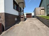 Garageneinfahrt - 3 Zimmer Einfamilienhaus zum Kaufen in Stolberg