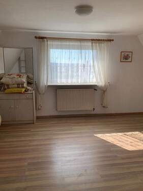 Schlafzimmer 2 - Einfamilienhaus mit 130,00 m² in Rödental zum Kaufen