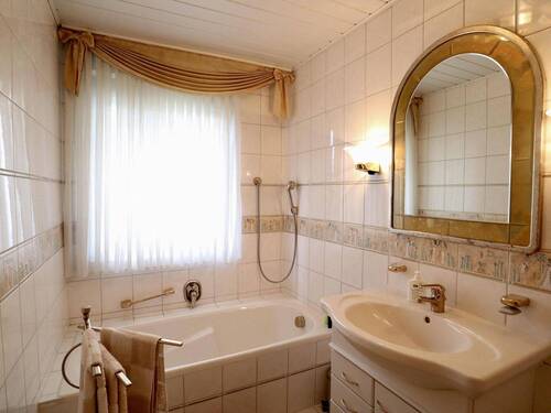 Badezimmer Erdgeschoss - 