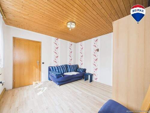 REMAX Immobilien DeLux Haus in Losheim am See - Britten zu verkaufen - 