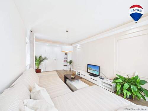 REMAX Immobilien DeLux Haus in Losheim am See - Britten zu verkaufen - 