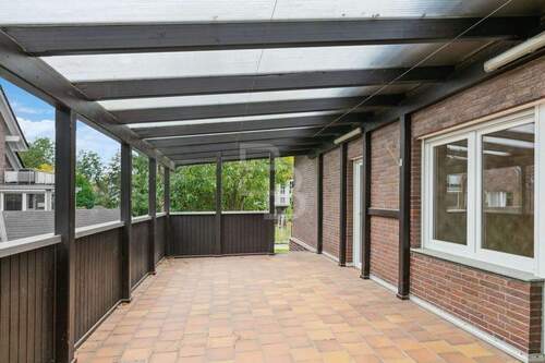 Überdachte Terrasse - 
