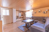 Wohnung 1 - Wohnbereich - 6 Zimmer Mehrfamilienhaus, Wohnhaus in Heide