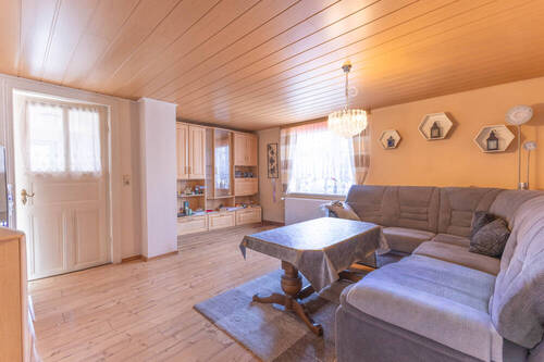 Wohnung 1 - Wohnbereich - 6 Zimmer Mehrfamilienhaus, Wohnhaus in Heide