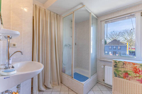 Wohnung 2 - Badezimmer - 