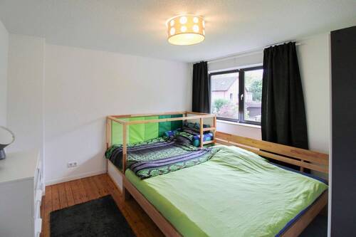 Schlafzimmer 1. OG - 