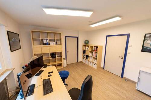 Büro / Wohnraum 1 Einlieger - 
