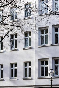 Fassade - 4 Zimmer Etagenwohnung in Berlin