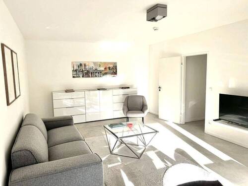 Wohnraum - 2 Zimmer Etagenwohnung zur Miete in Berlin