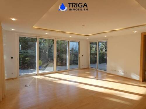 Wohnzimmer EG - 7 Zimmer Einfamilienhaus zum Kaufen in Nordhausen