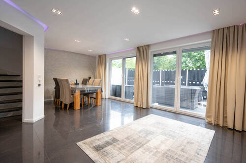 Wohnzimmer II - Einfamilienhaus mit 182,00 m² in Selzen zum Kaufen