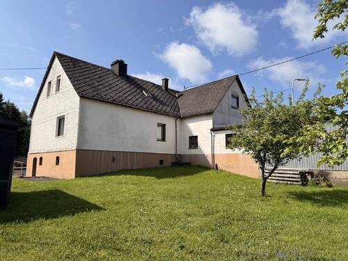 Bild 2 - 6 Zimmer Einfamilienhaus zum Kaufen in Langenhahn