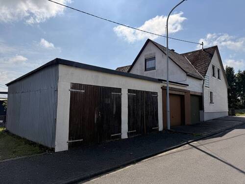 Bild 4 - Einfamilienhaus mit 148,00 m&sup2; in Langenhahn zum Kaufen