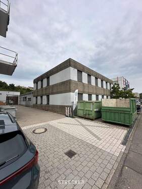 Außenansicht linker Bürobereich - 