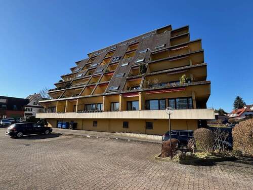 Aussenansicht - Helle 1-2-Zimmer-Wohnung mit Balkon und PKW-Stellplatz