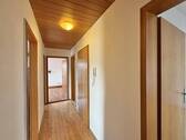 Flur - Etagenwohnung mit 79,60 m&sup2; in Offenbach zum Kaufen