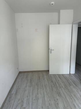 Zimmer 1 - 